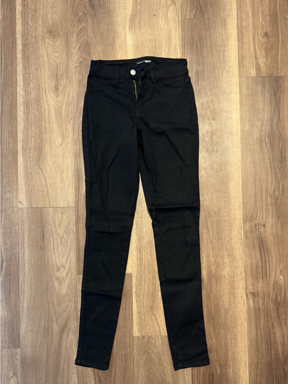 Fashion Nova Black Straight Leg Jeans